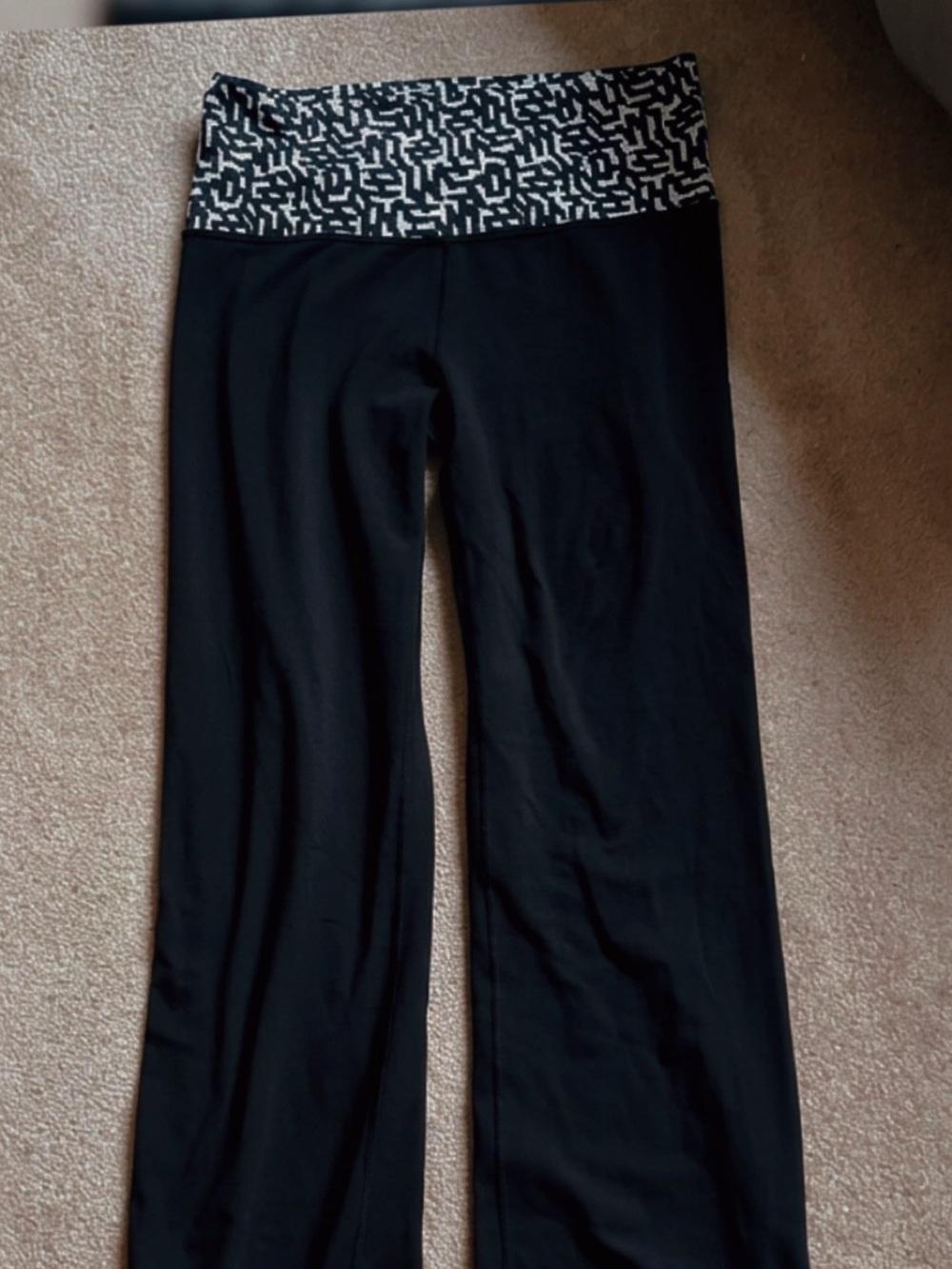 lululemon athletica Black Yoga Pants with Black & White Patterned Waistband